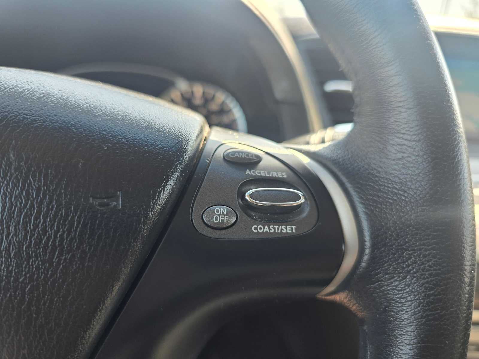 2015 INFINITI QX60 AWD 4dr