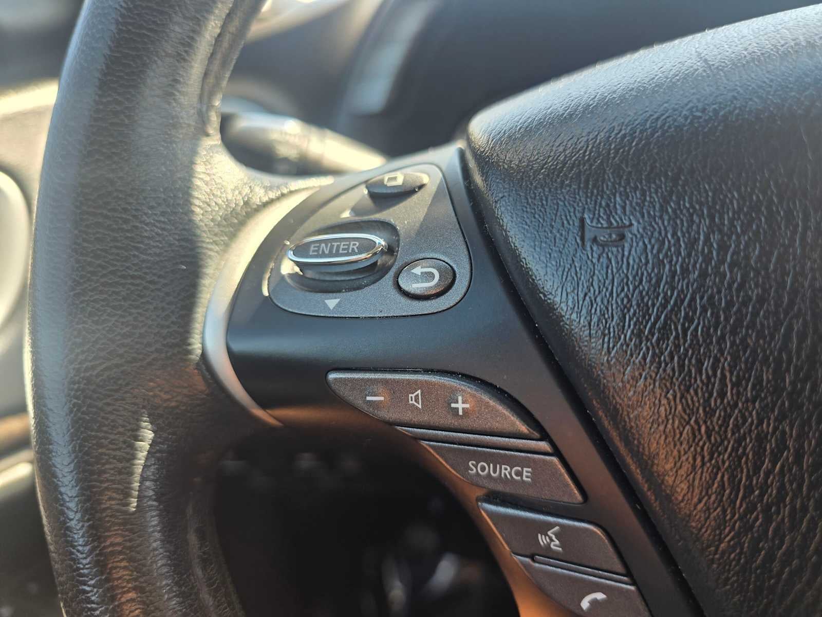 2015 INFINITI QX60 AWD 4dr