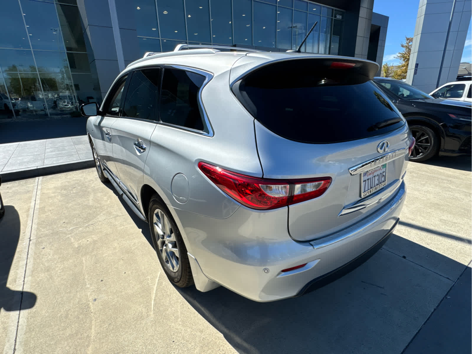 2015 INFINITI QX60 AWD 4dr