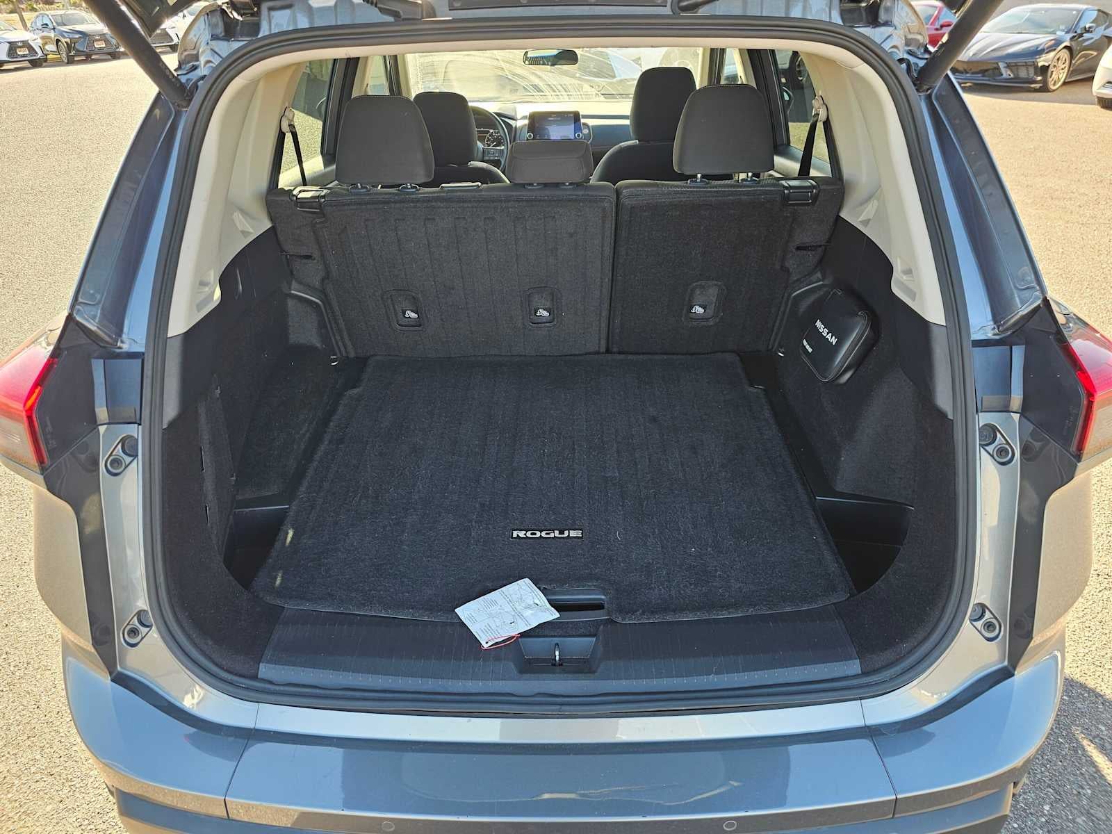 2024 Nissan Rogue SV