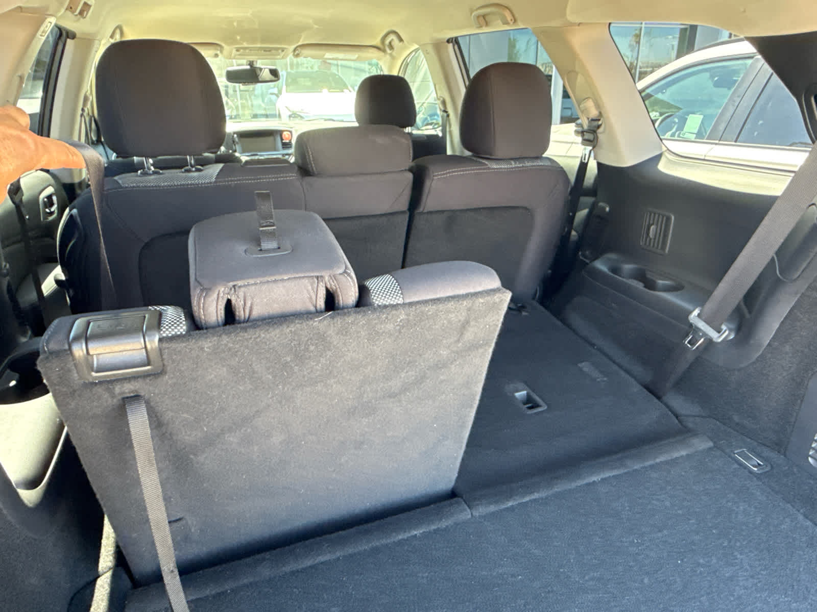 2019 Nissan Pathfinder SV