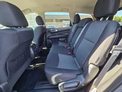 2019 Nissan Pathfinder SV