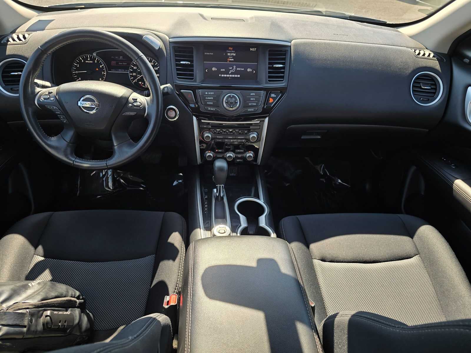 2019 Nissan Pathfinder SV