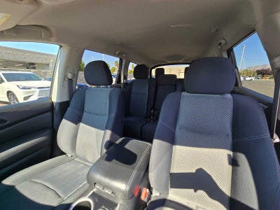 2019 Nissan Pathfinder SV