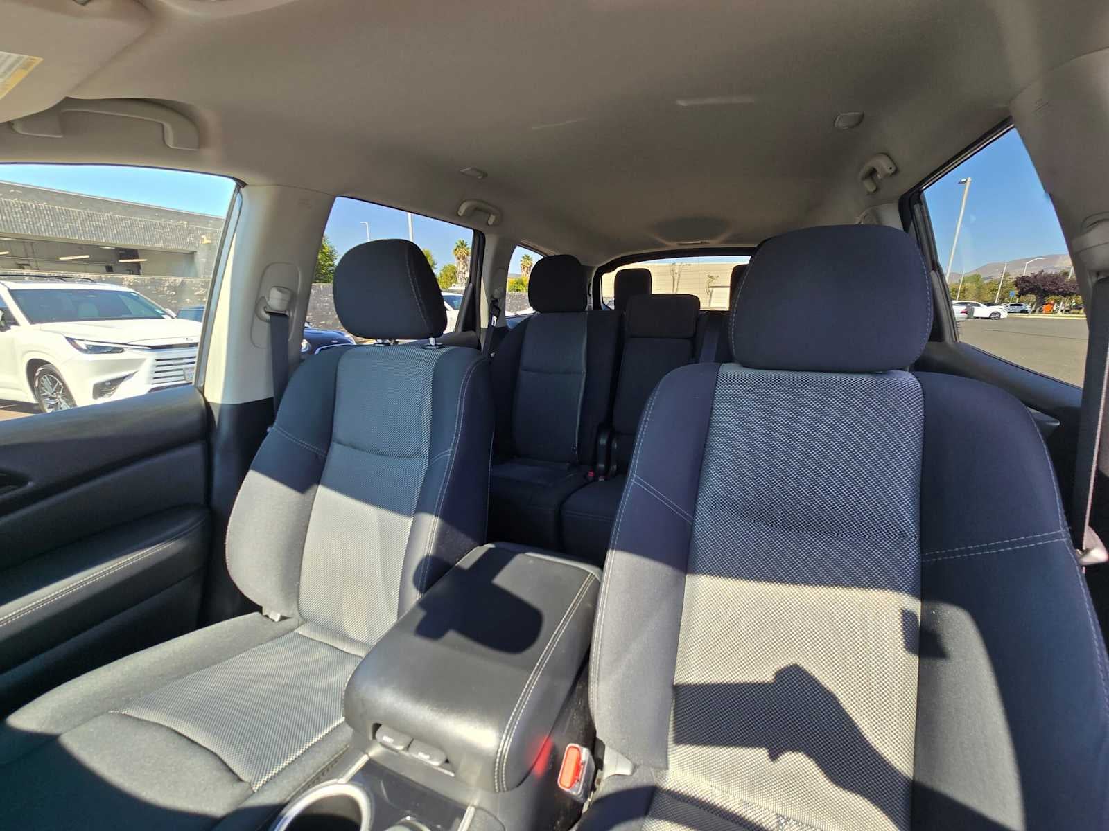 2019 Nissan Pathfinder SV
