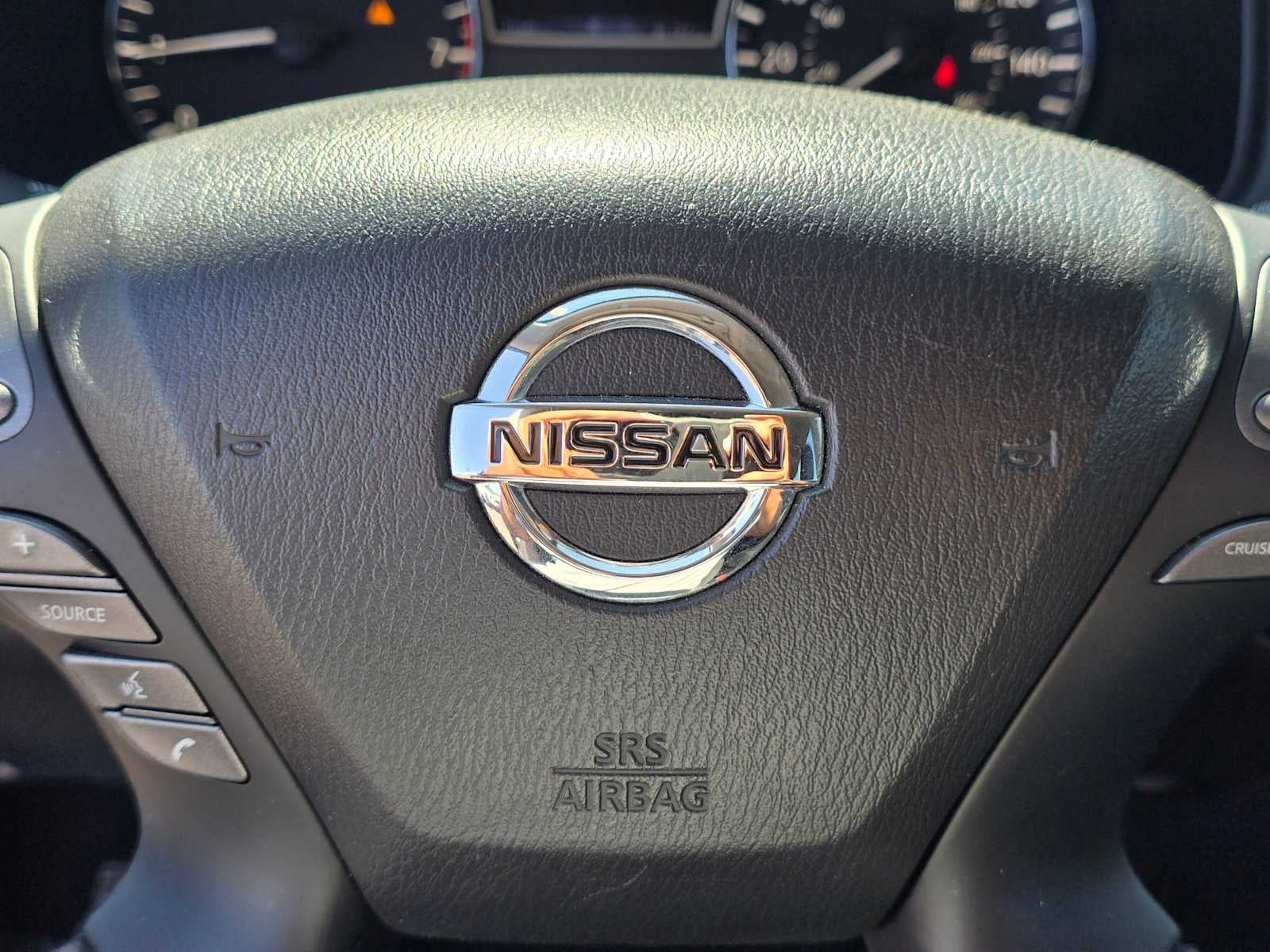 2019 Nissan Pathfinder SV