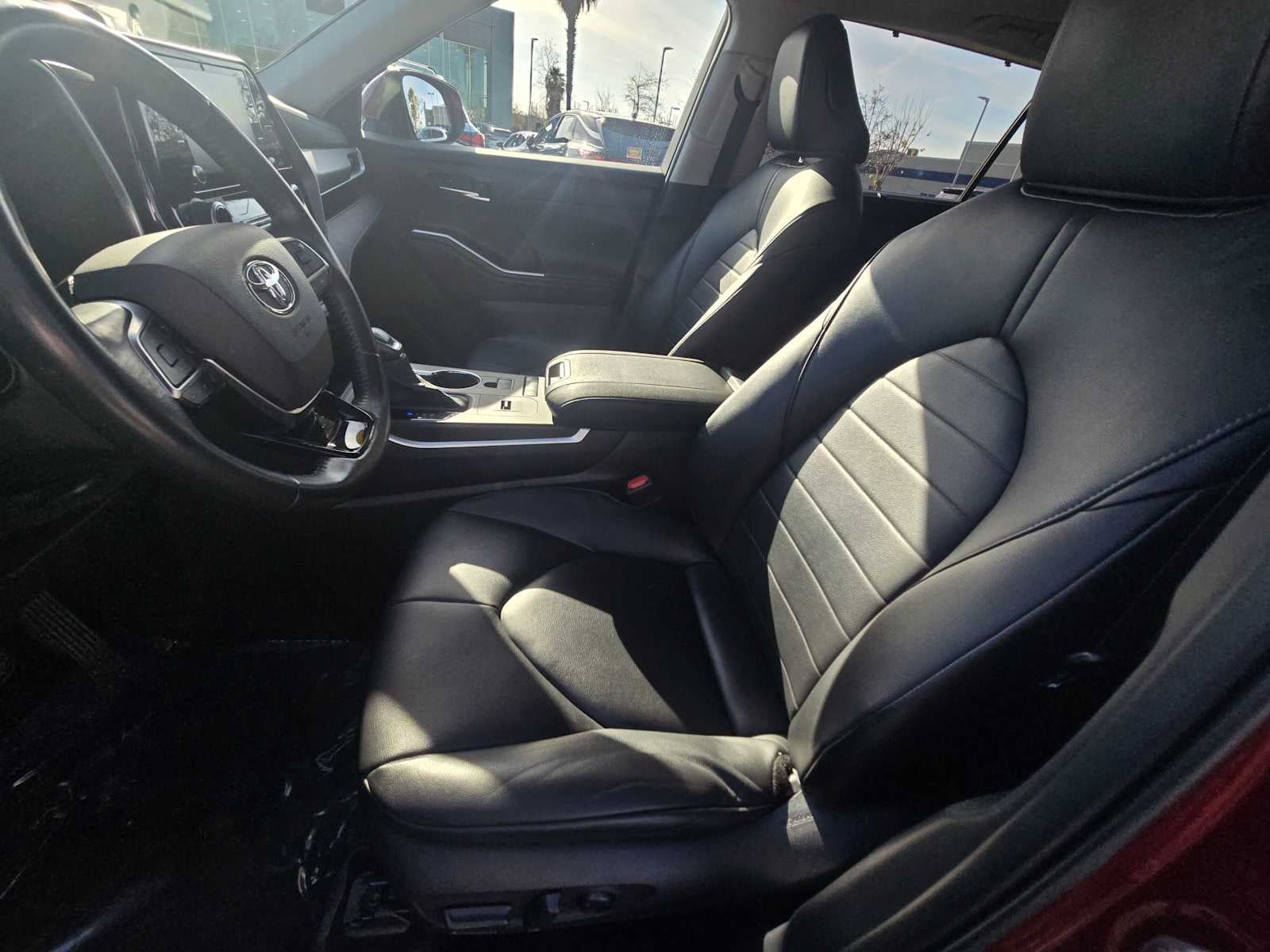 2020 Toyota Highlander Hybrid XLE