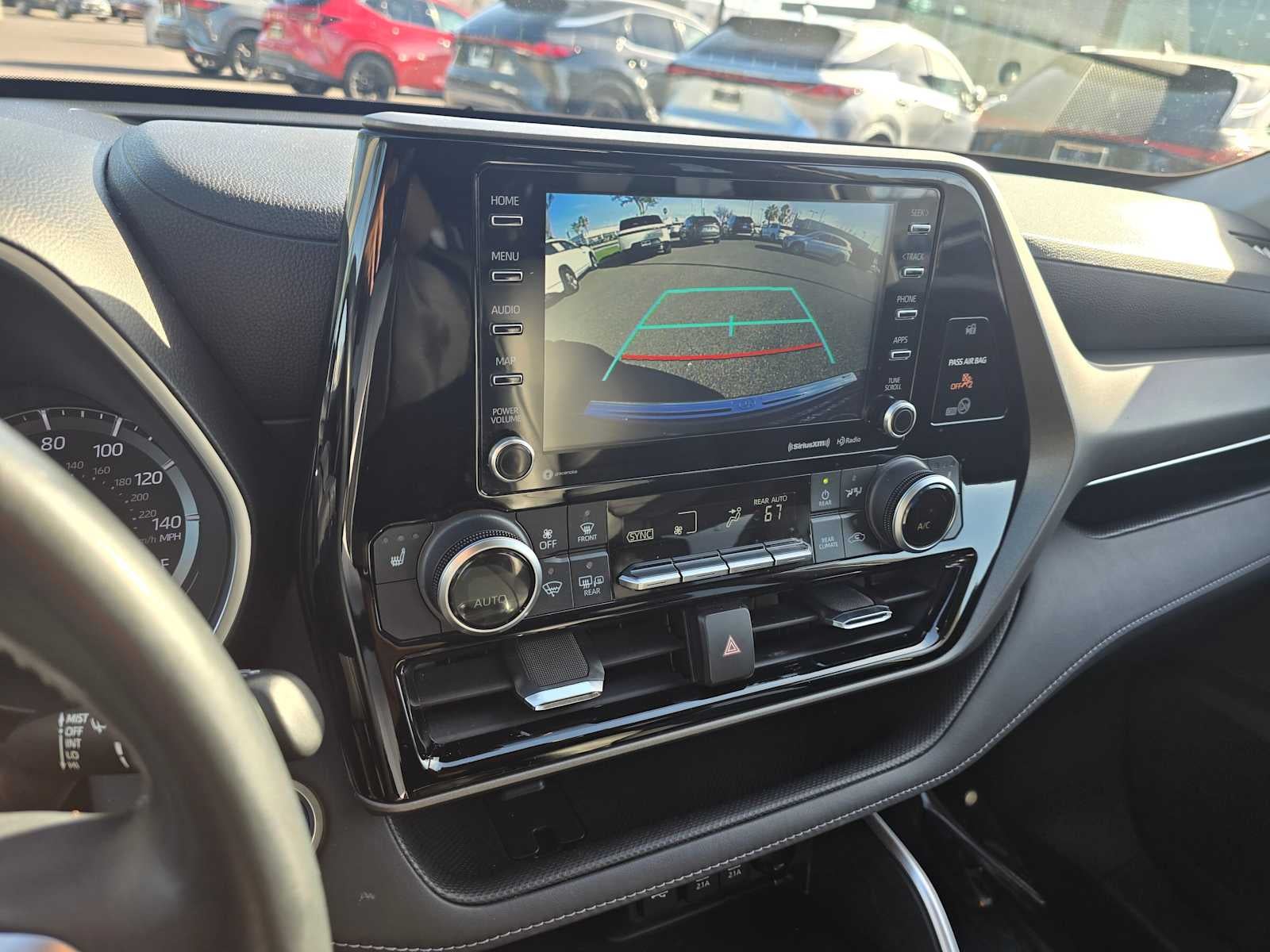 2020 Toyota Highlander Hybrid XLE