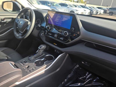 2024 Toyota Highlander XLE