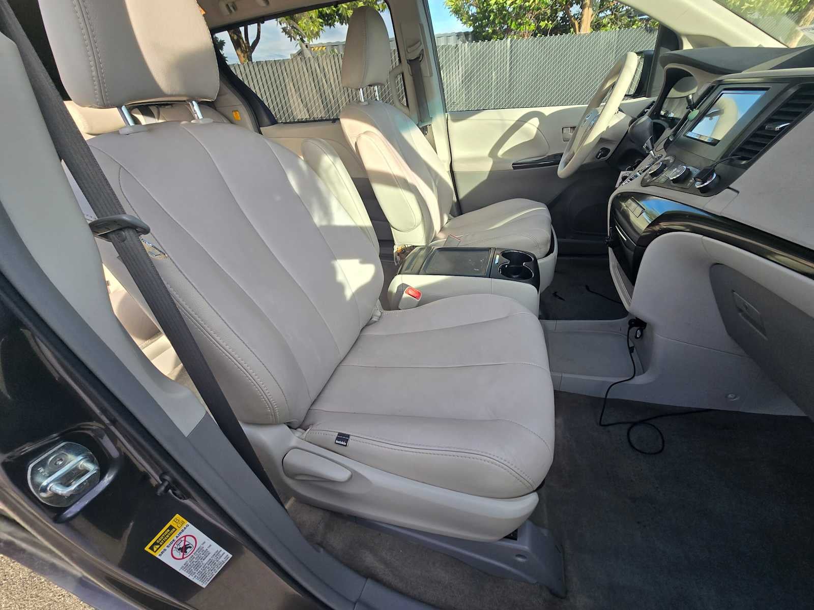 2012 Toyota Sienna LE
