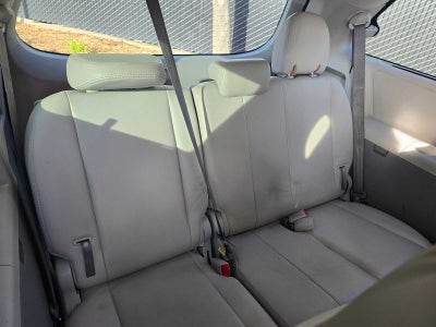 2012 Toyota Sienna LE