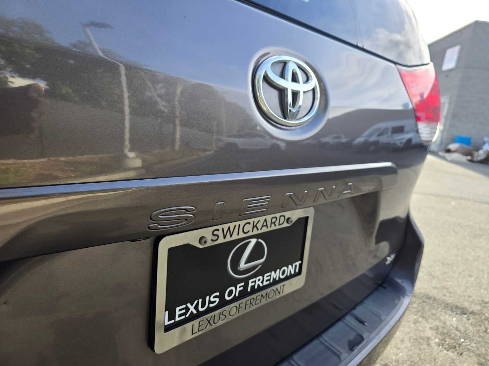 2012 Toyota Sienna LE