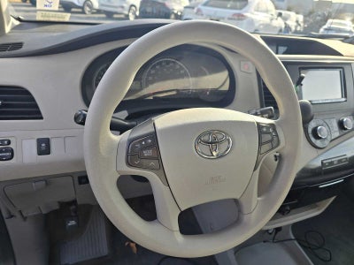 2012 Toyota Sienna LE