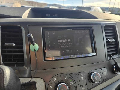 2012 Toyota Sienna LE