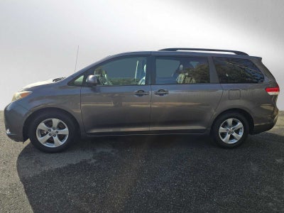 2012 Toyota Sienna LE