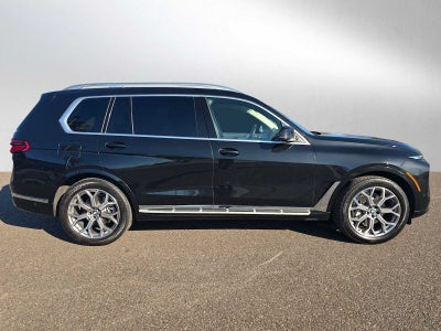 2025 BMW X7 xDrive40i