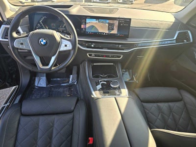 2025 BMW X7 xDrive40i