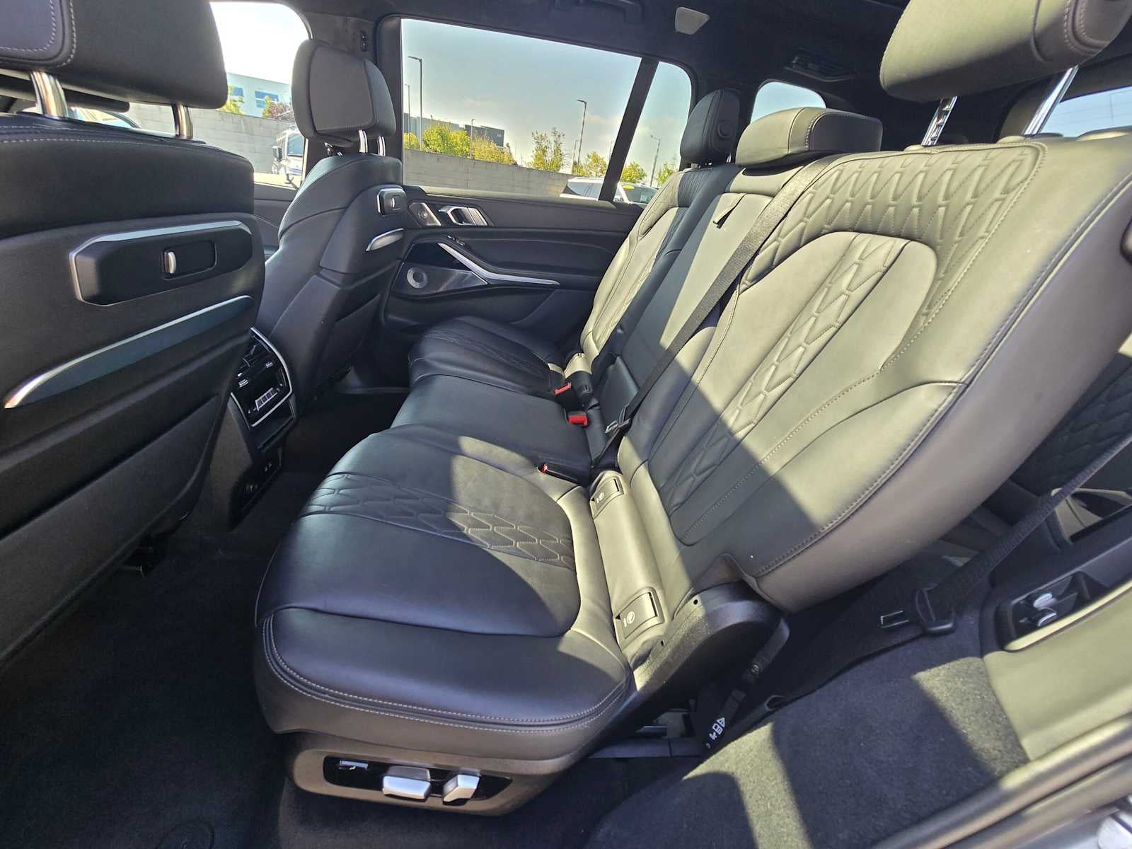 2024 BMW X7 M60i M60i
