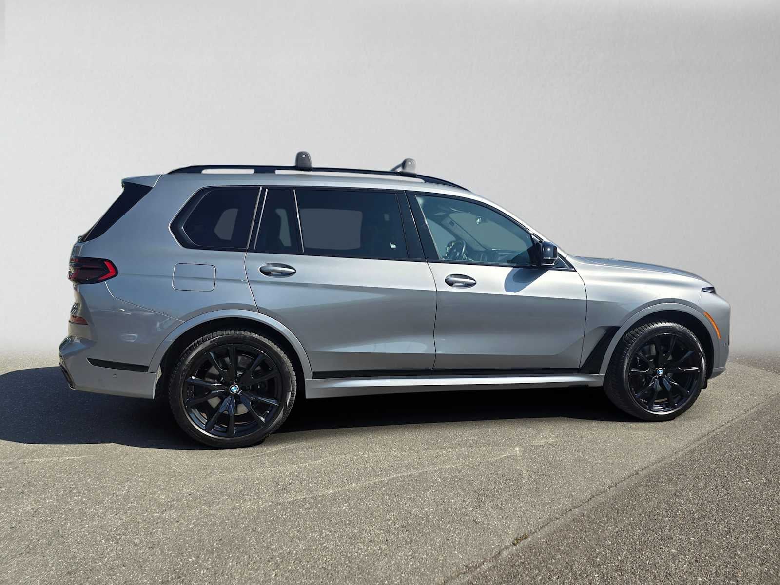 2024 BMW X7 M60i M60i