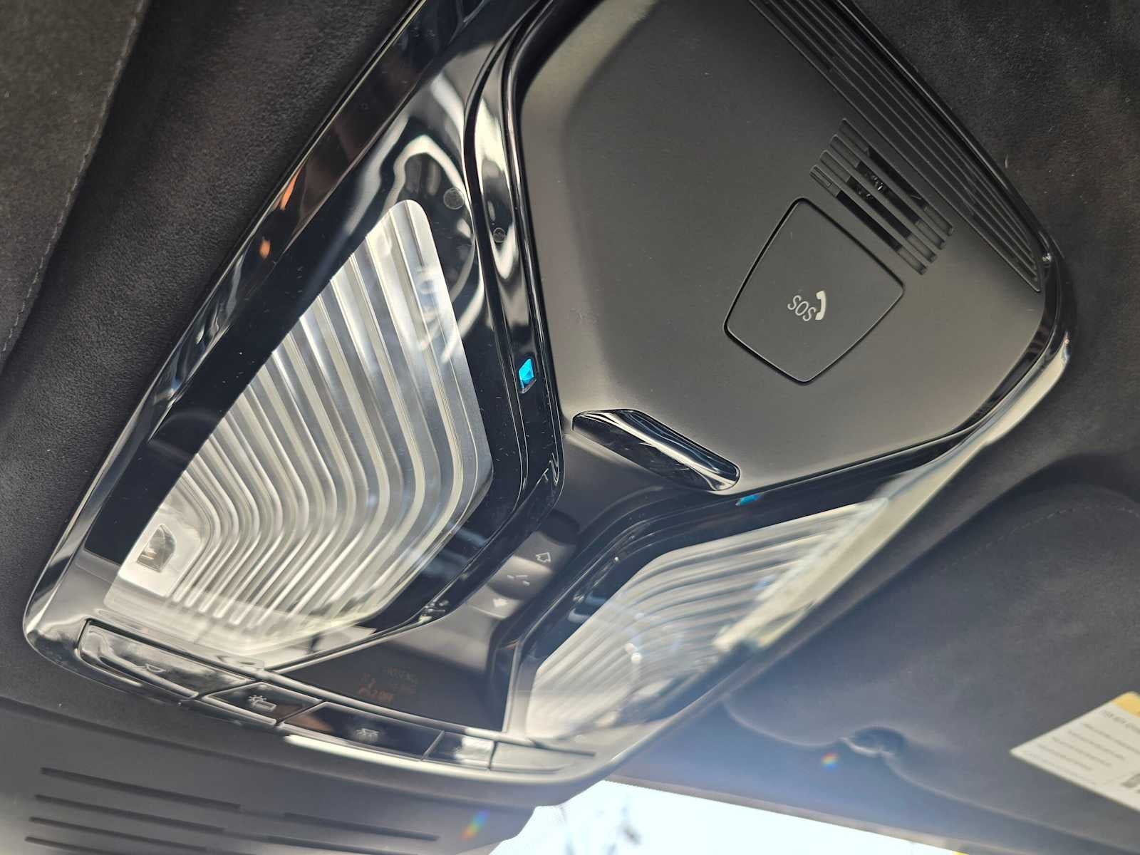 2024 BMW X7 M60i M60i
