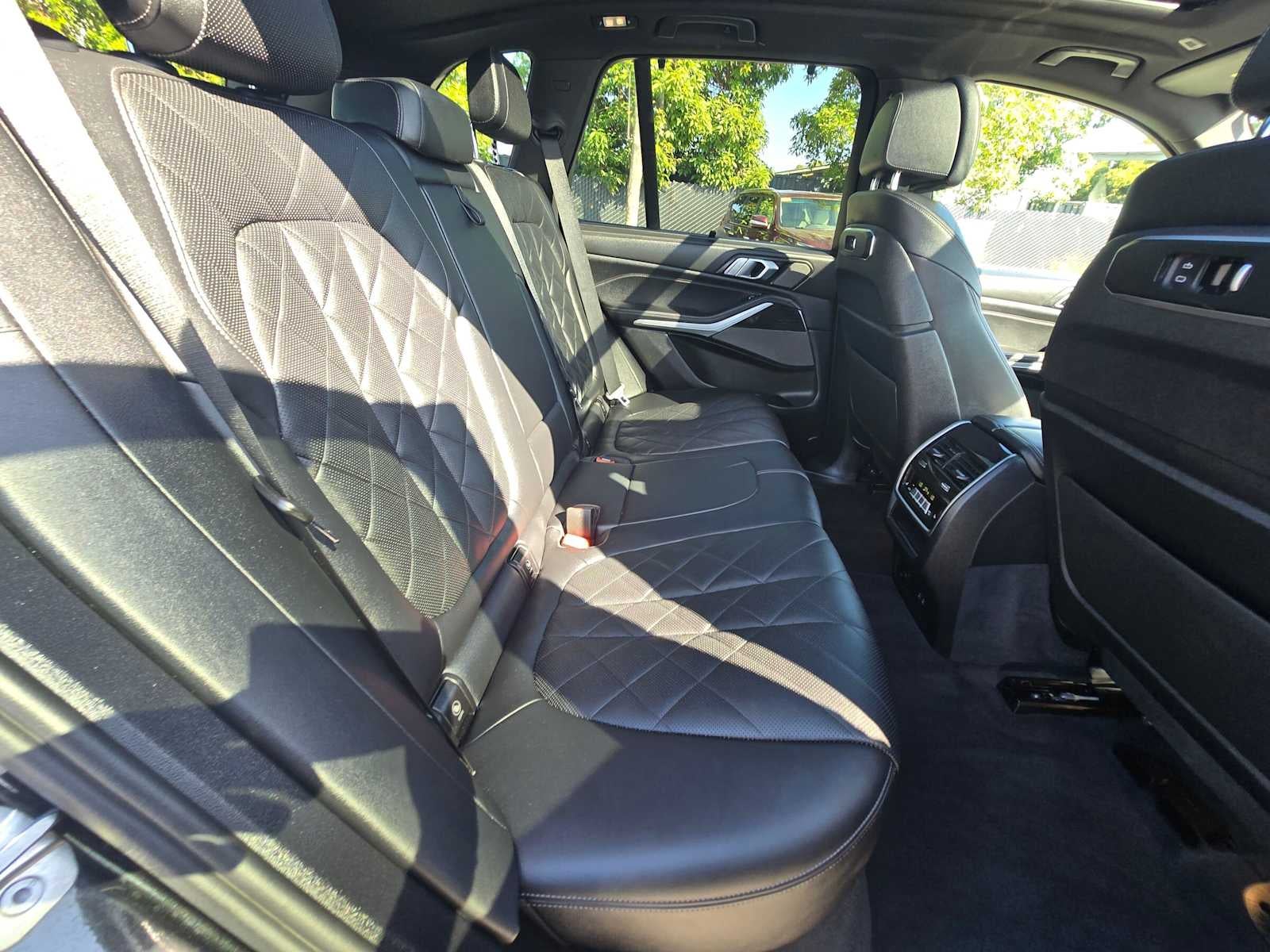 2024 BMW X5 M60i M60i
