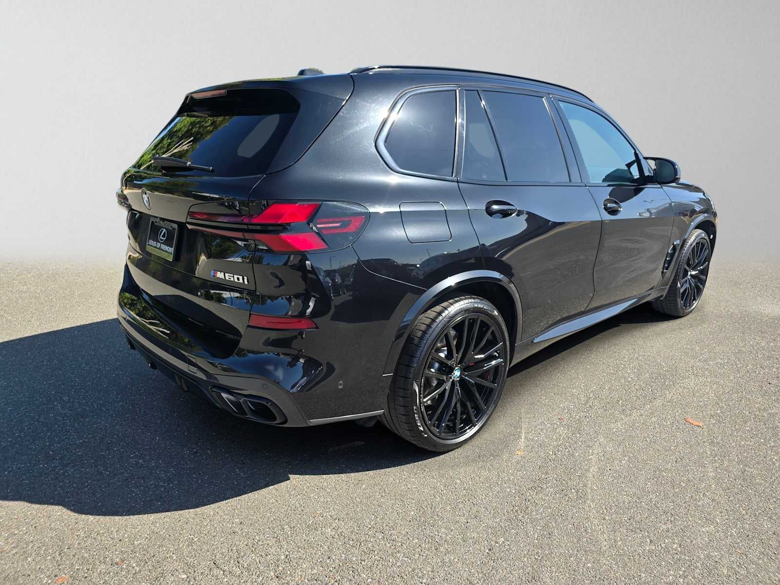 2024 BMW X5 M60i M60i