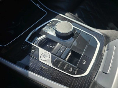 2024 BMW X5 M60i M60i