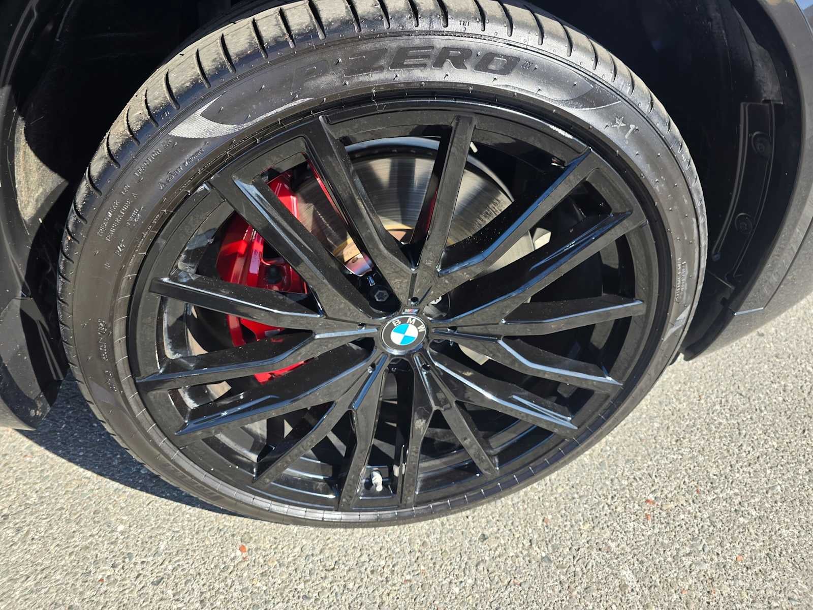 2024 BMW X5 M60i M60i