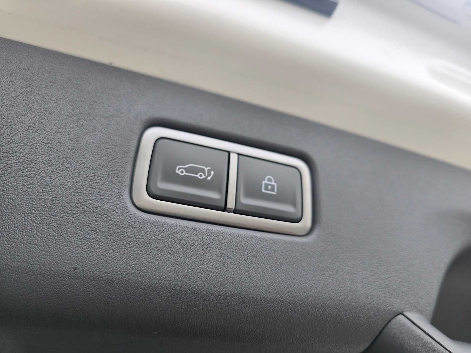 2026 Kia EV9 Light Short Range