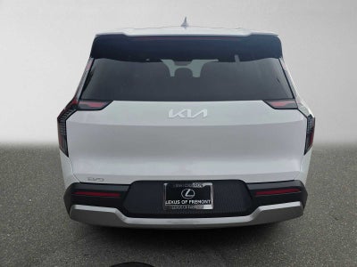 2026 Kia EV9 Light Short Range