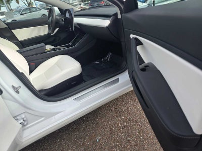 2020 Tesla Model 3 Standard Range