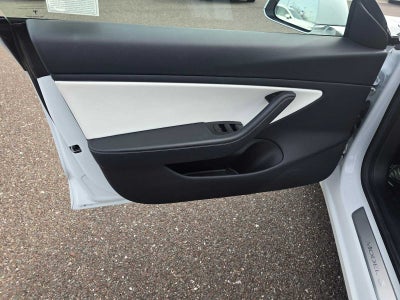 2020 Tesla Model 3 Standard Range