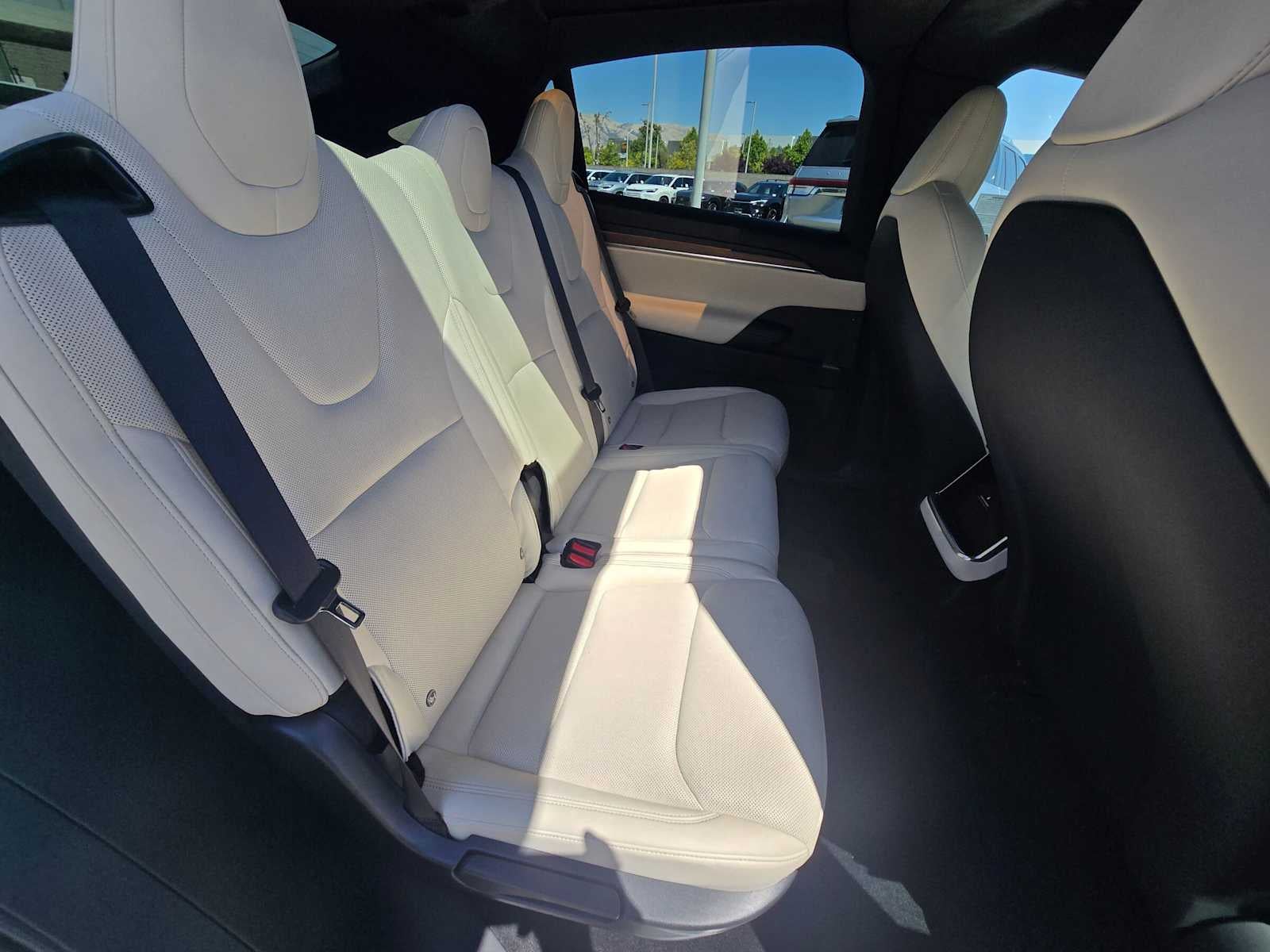 2022 Tesla Model X AWD