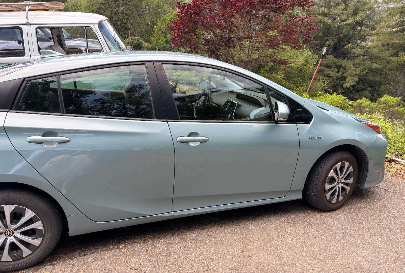 2019 Toyota Prius XLE