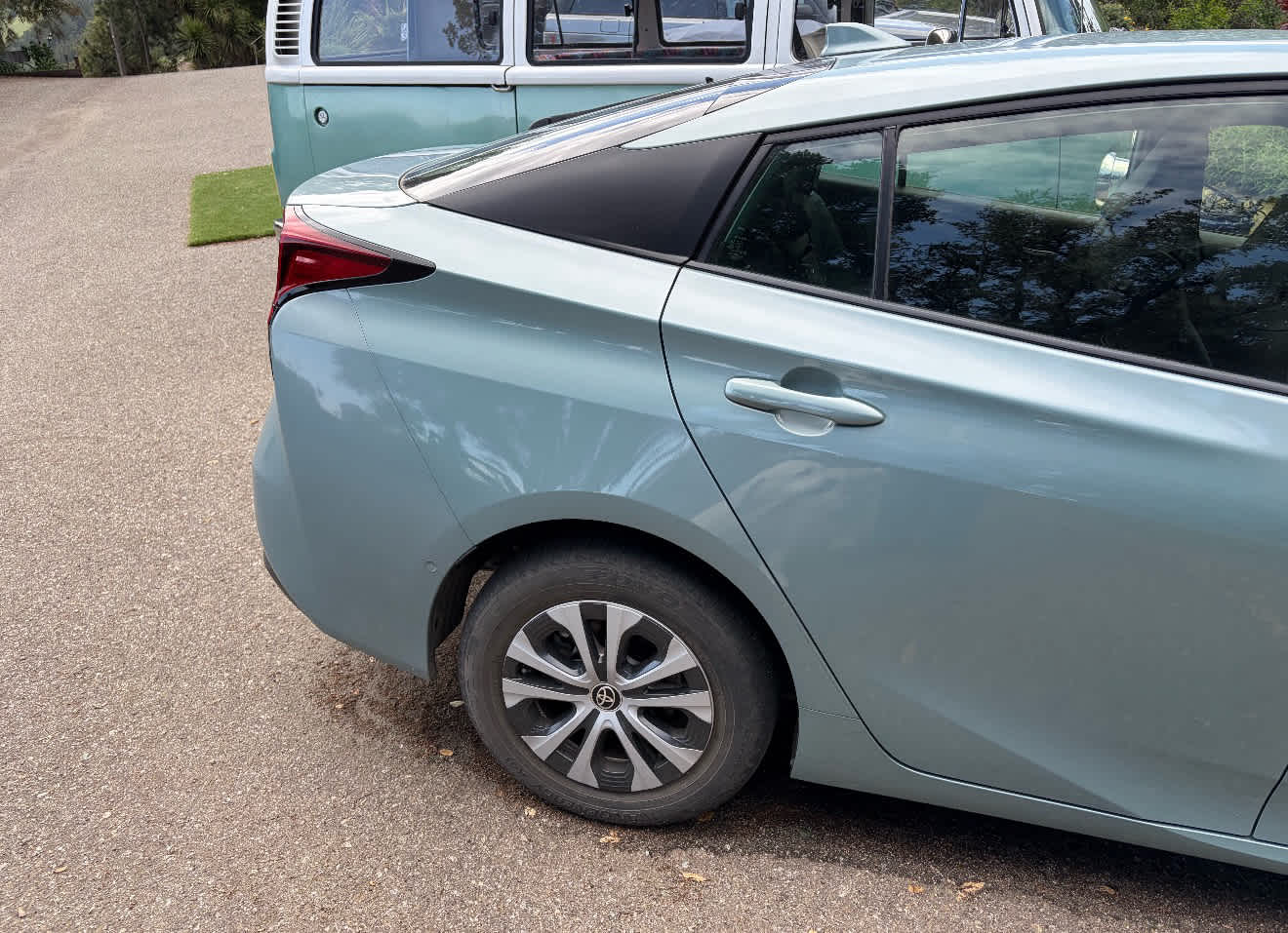 2019 Toyota Prius XLE