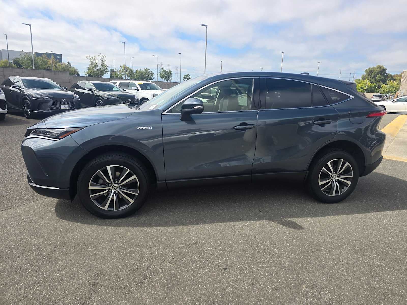 2021 Toyota Venza LE