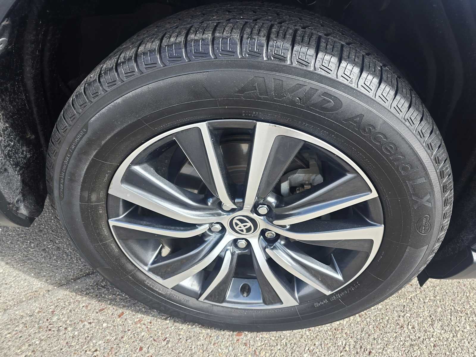2021 Toyota Venza LE