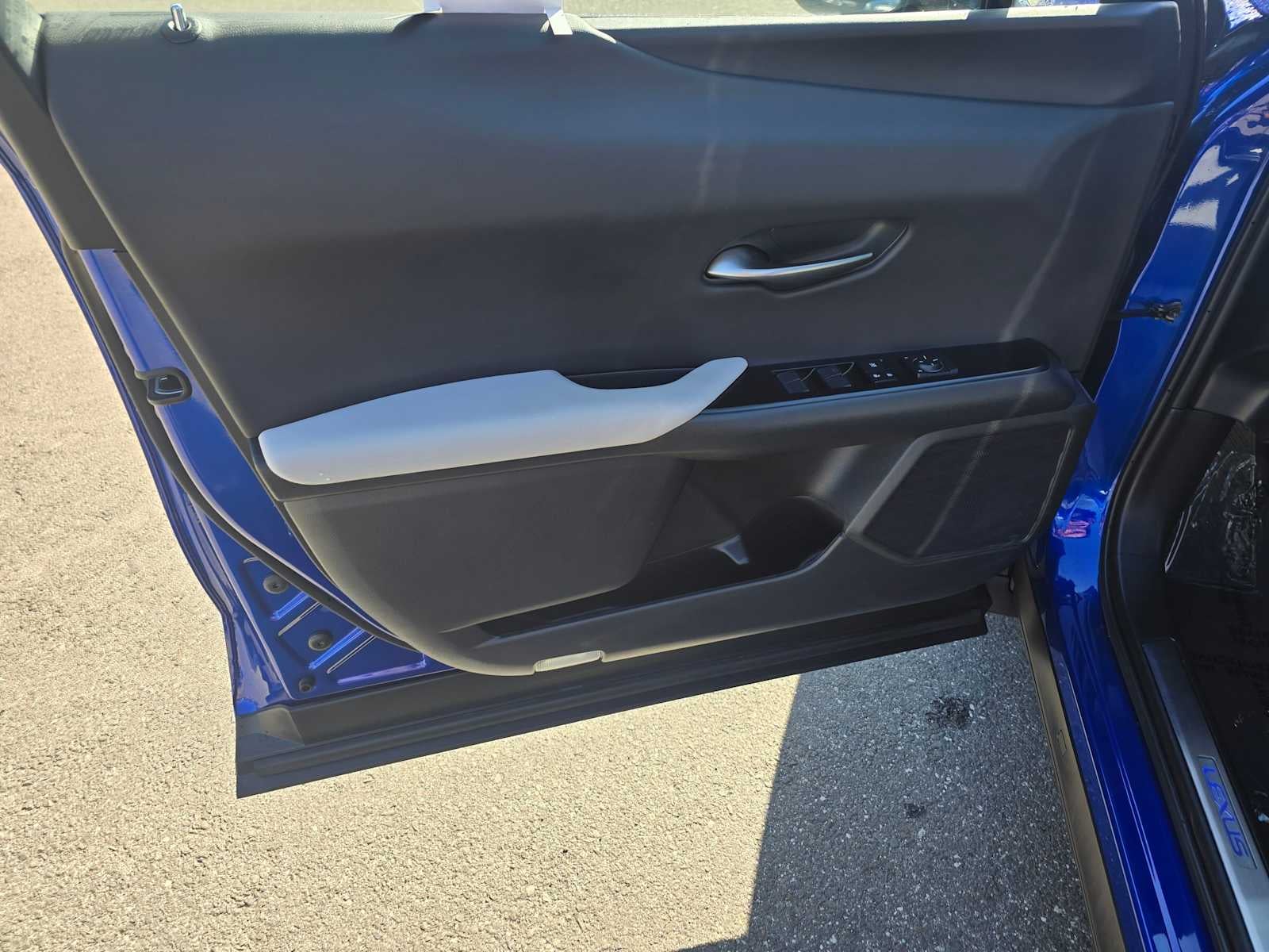 2023 Lexus UX 250h F SPORT DESIGN