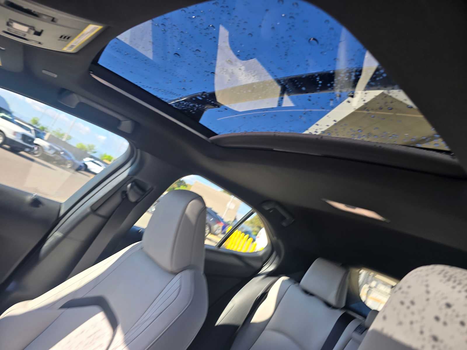 2023 Lexus UX 250h F SPORT DESIGN