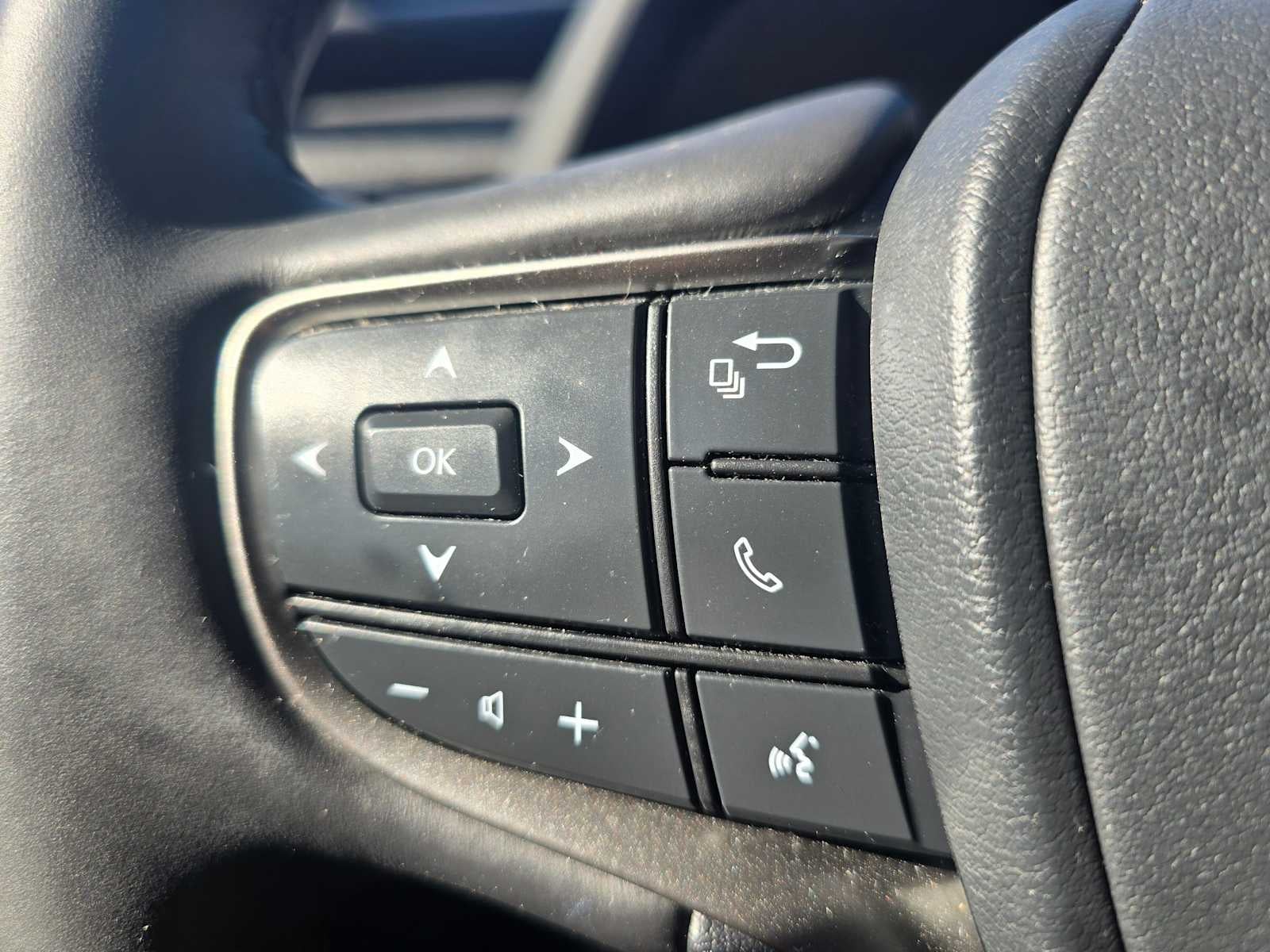 2023 Lexus UX 250h F SPORT DESIGN