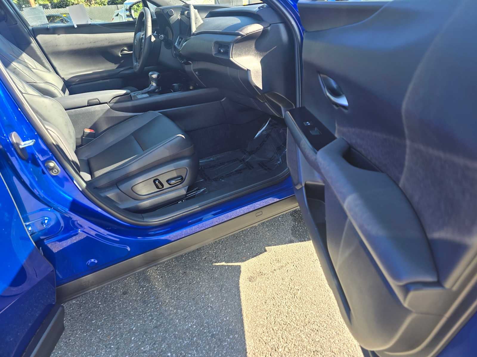 2024 Lexus UX 250h F SPORT DESIGN