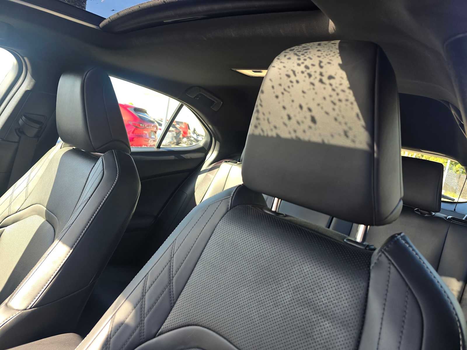 2024 Lexus UX 250h F SPORT DESIGN