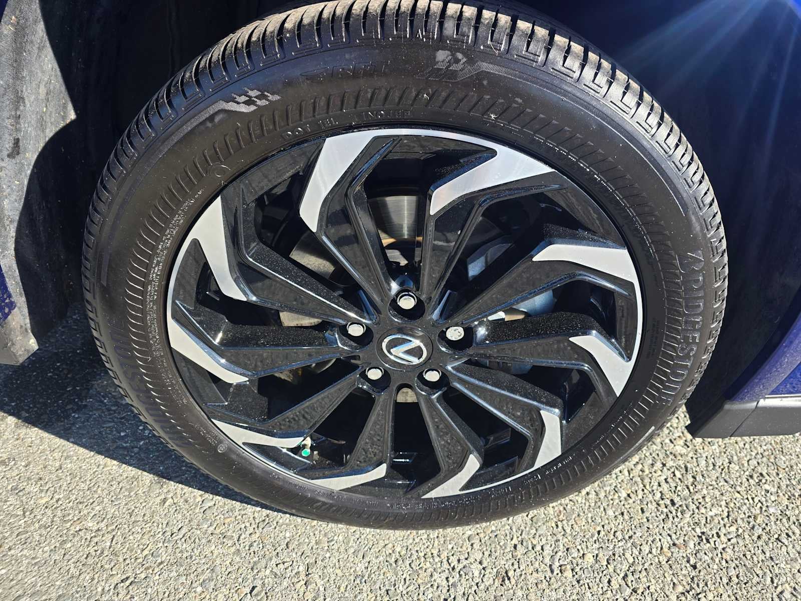 2024 Lexus UX 250h F SPORT DESIGN