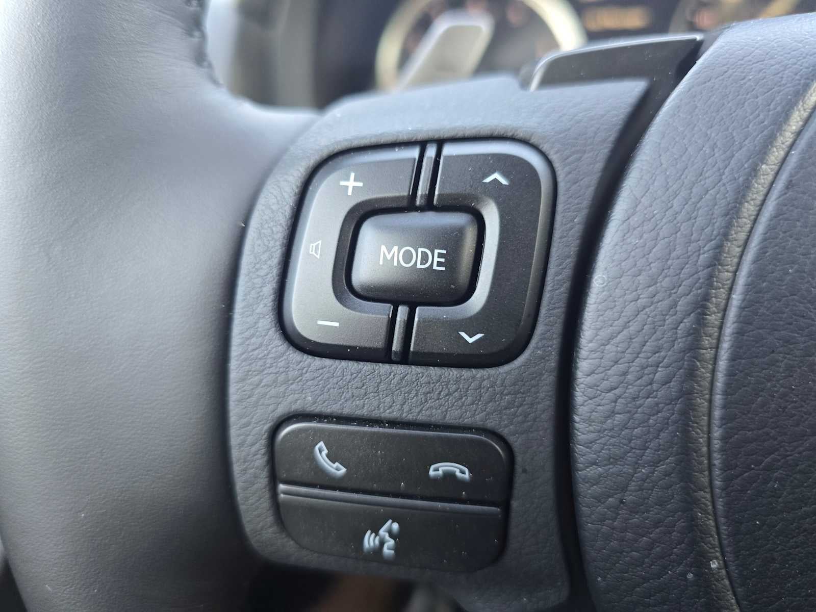 2025 Lexus IS 300 F SPORT DESIGN