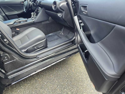 2025 Lexus IS 300 F SPORT DESIGN