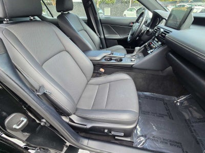 2025 Lexus IS 300 F SPORT DESIGN