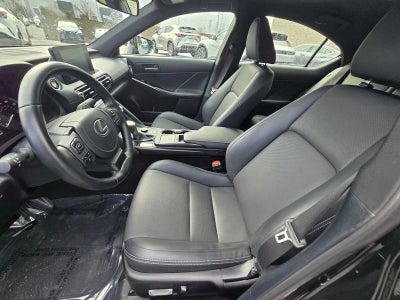 2025 Lexus IS 300 F SPORT DESIGN