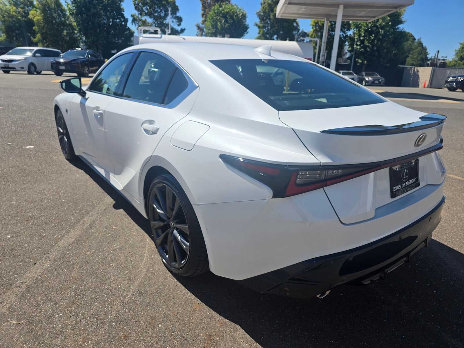 2025 Lexus IS 300 F SPORT DESIGN
