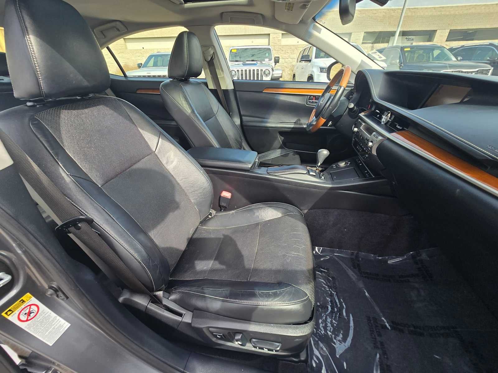 2014 Lexus ES 300h Hybrid