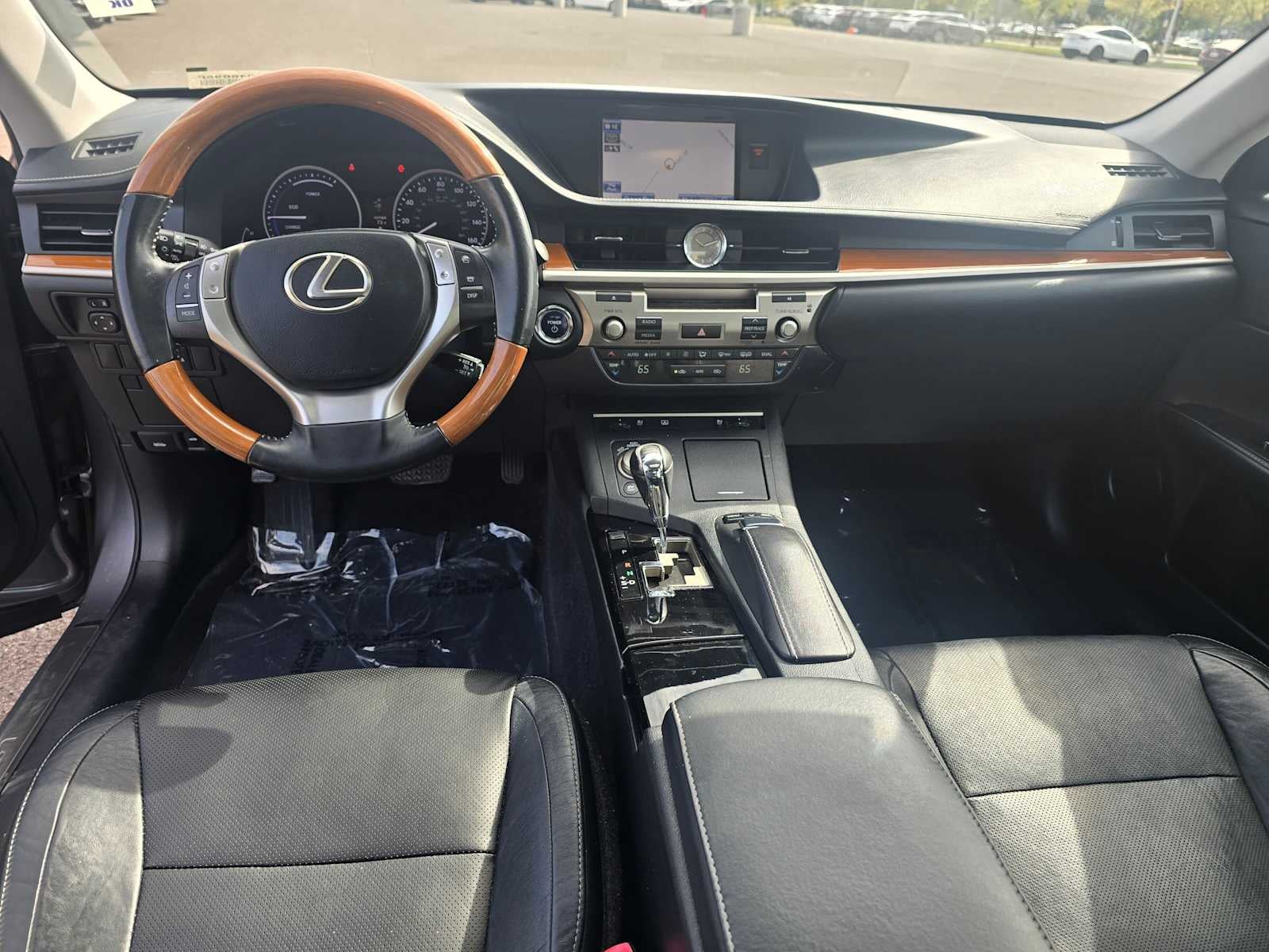 2014 Lexus ES 300h Hybrid
